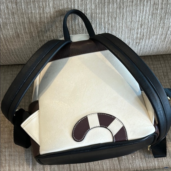 Avarar The Last Airbender backpack in beige and brown and good shape 10 x 9 main image 10
